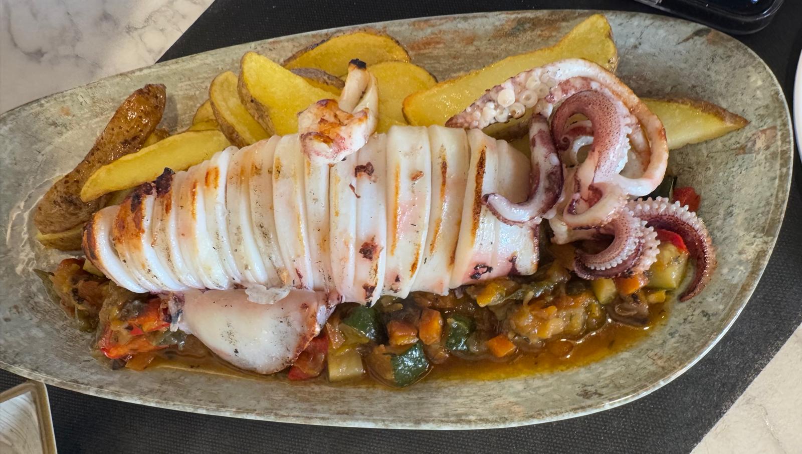 Calamar-de-bahia-a-la-brasa
